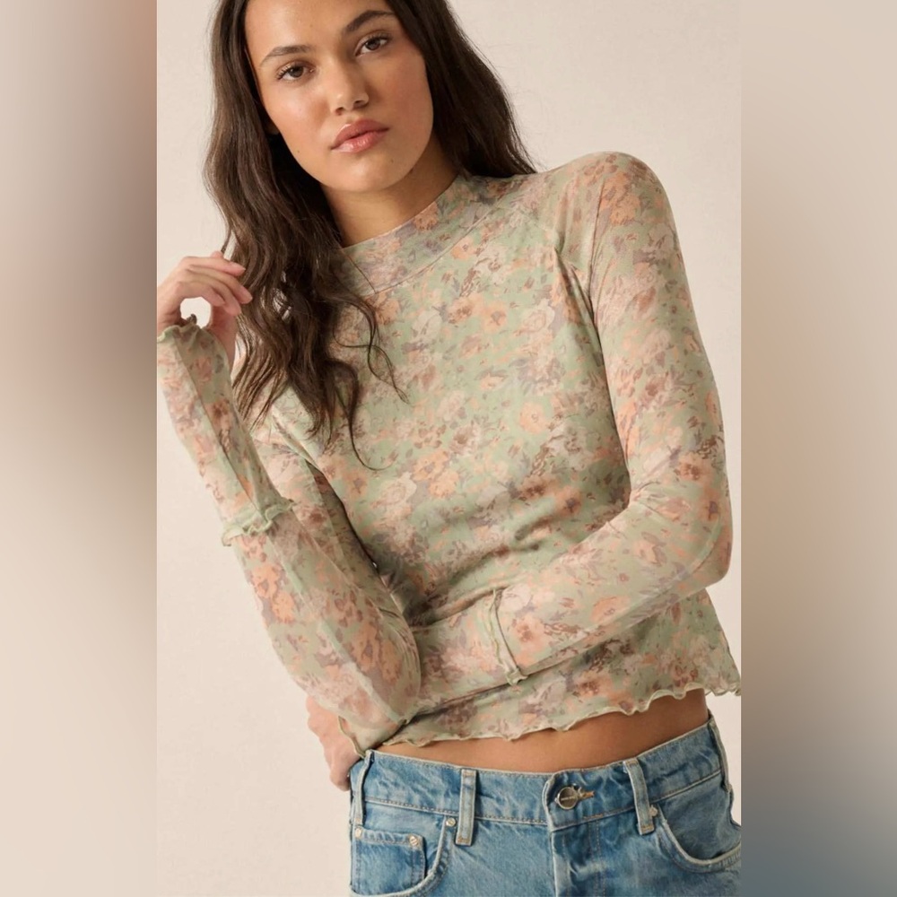 Promesa Pastel Floral Long Sleeve Mesh Top